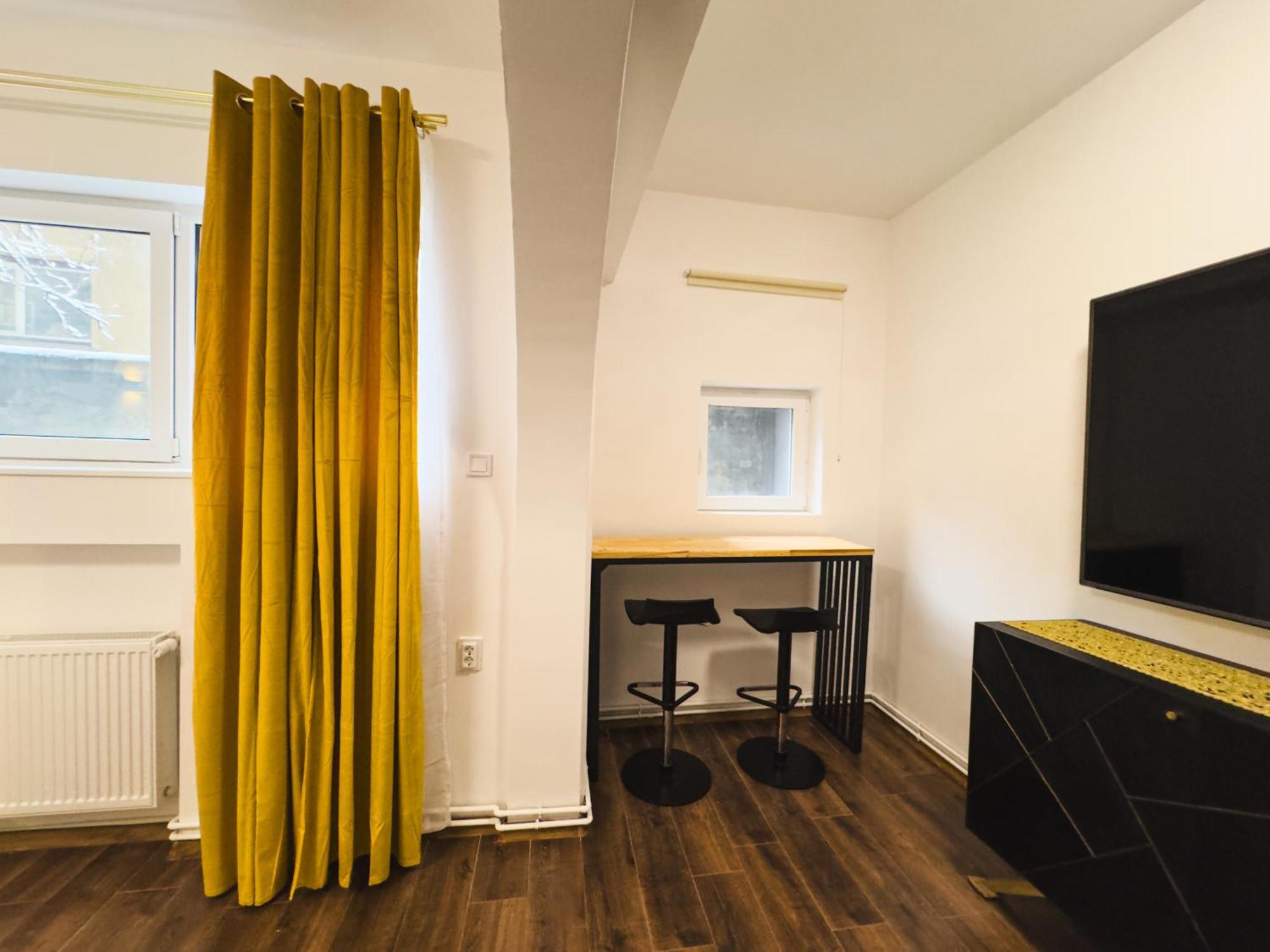 Loving Downtown Studio By Chr Luxury Property Бухарест Экстерьер фото